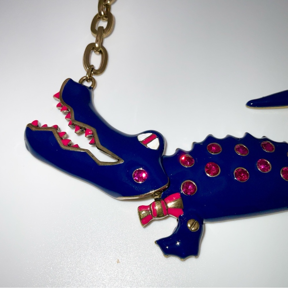BETSEY JOHNSON NECKLACE - Picture 4 of 6